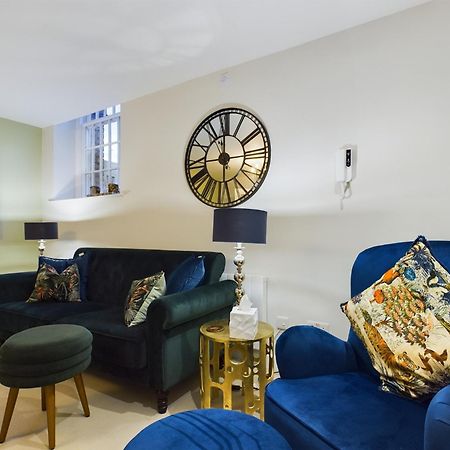 Apartamento Modern Duplex Central Free Parking Wi-Fi Cheltenham Exterior foto