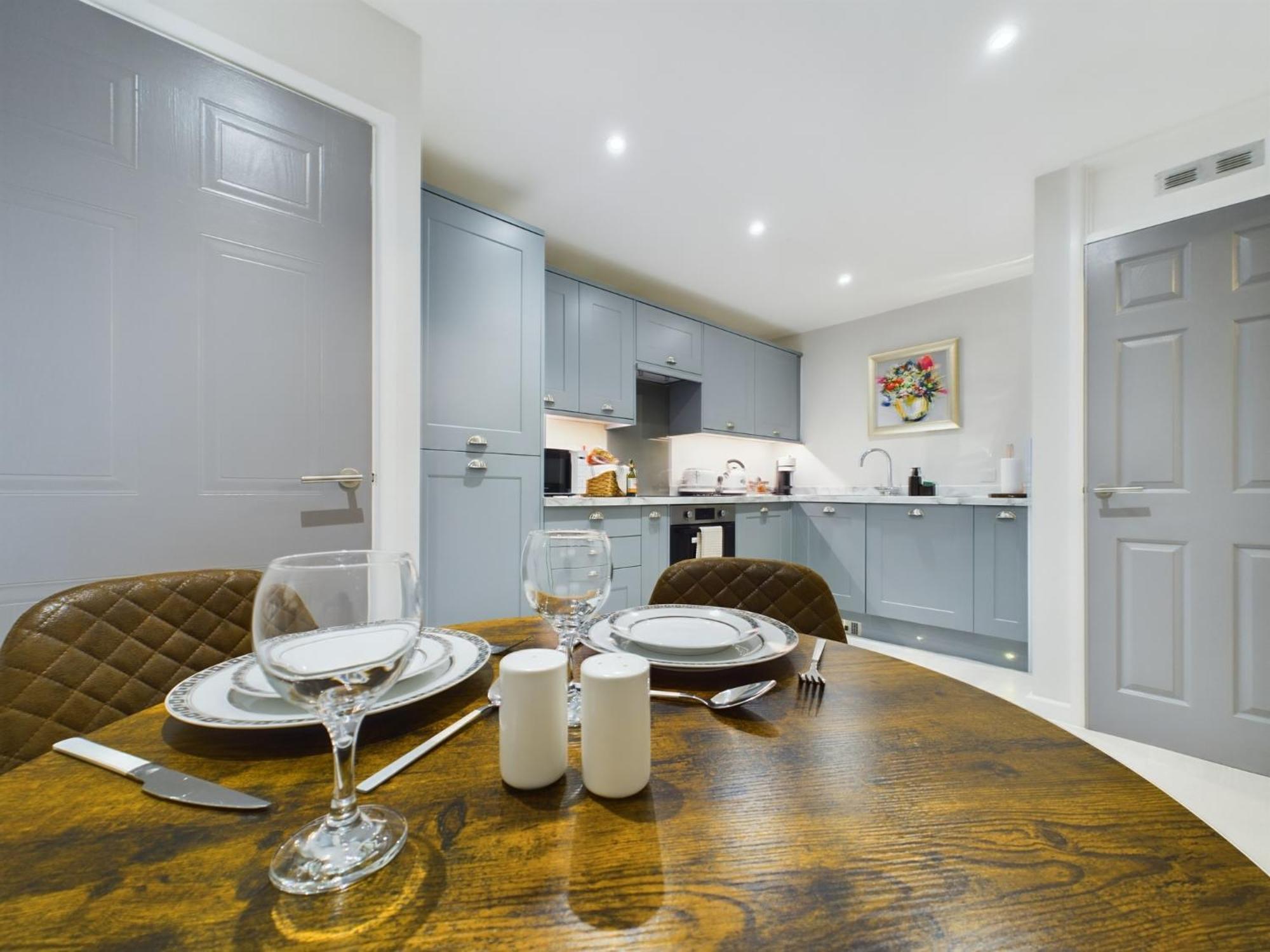 Apartamento Modern Duplex Central Free Parking Wi-Fi Cheltenham Exterior foto